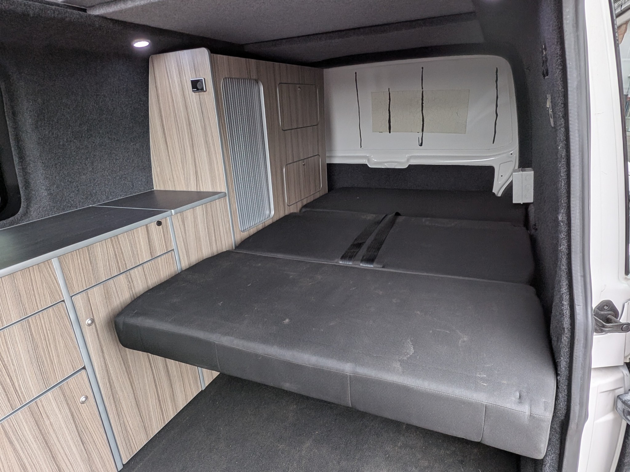 2010 Volkswagen Transporter T5.1 LWB Campervan (140BHP 6Spd Manual)