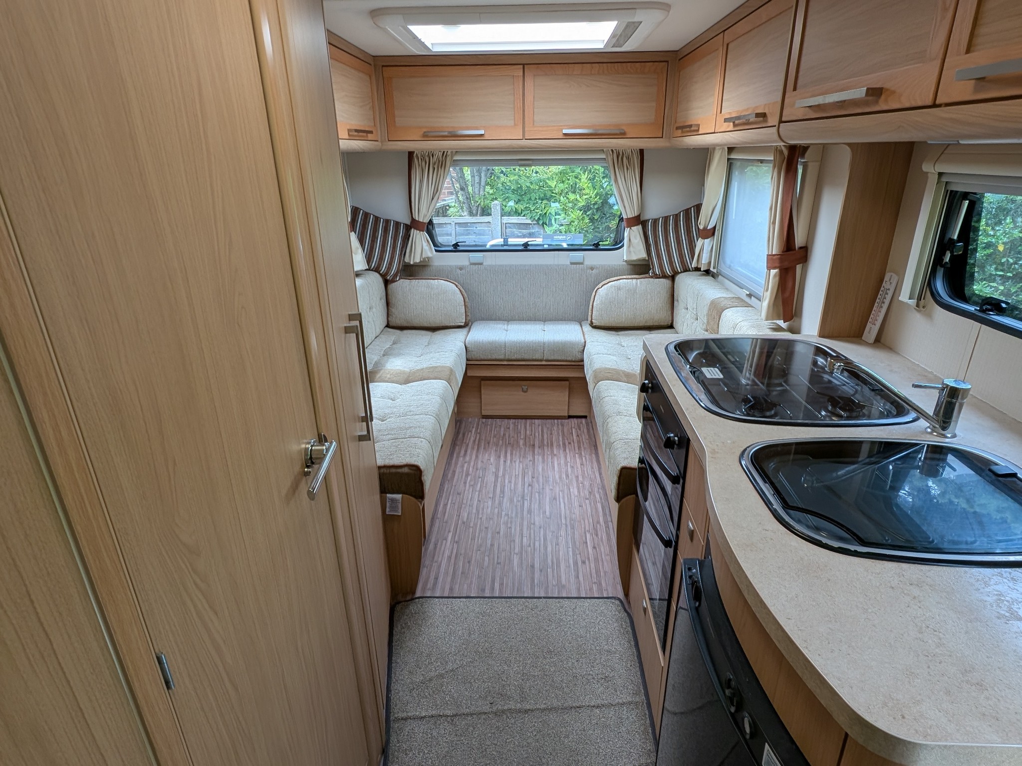 2012 Elddis Autoquest 140