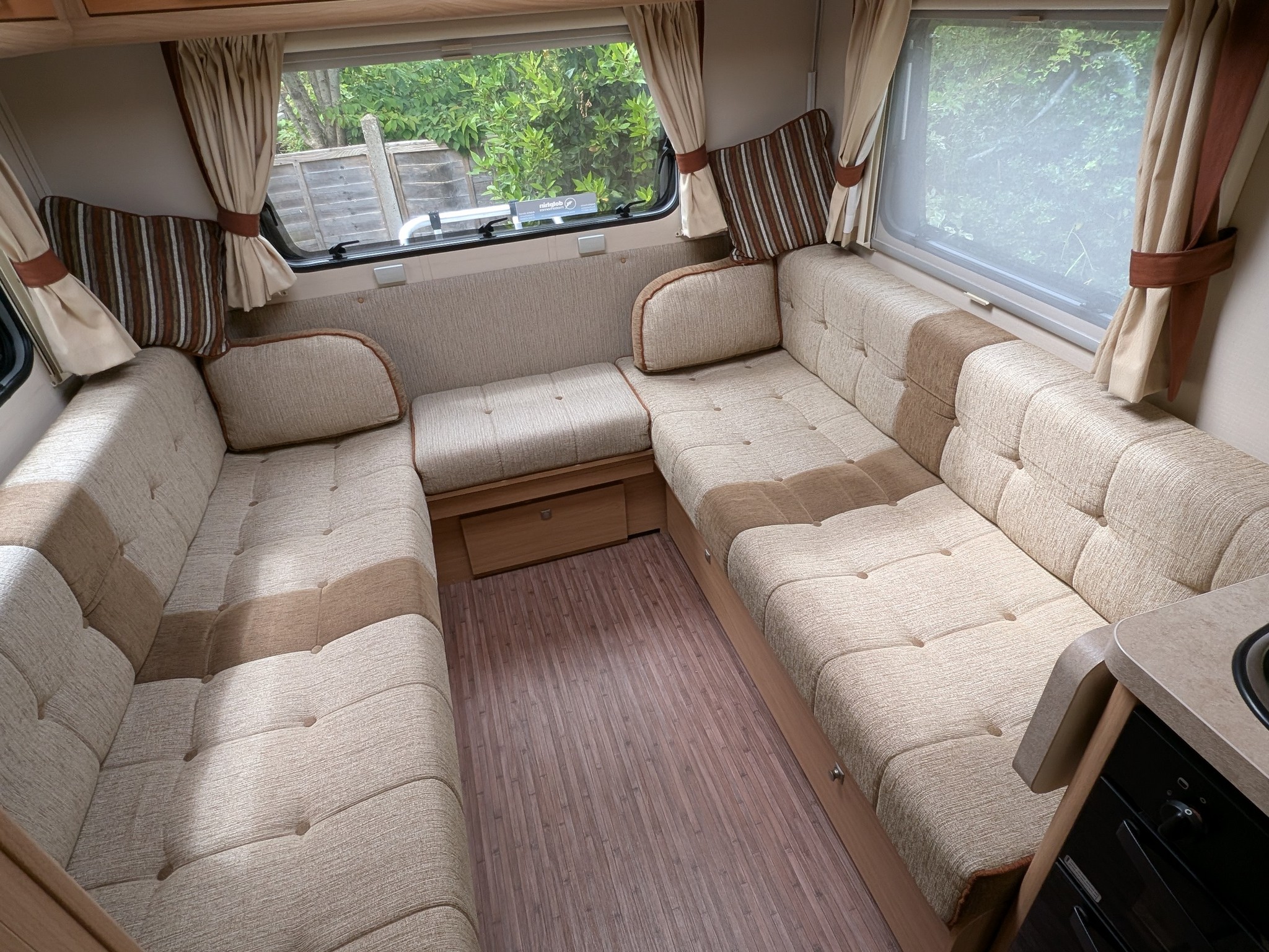 2012 Elddis Autoquest 140