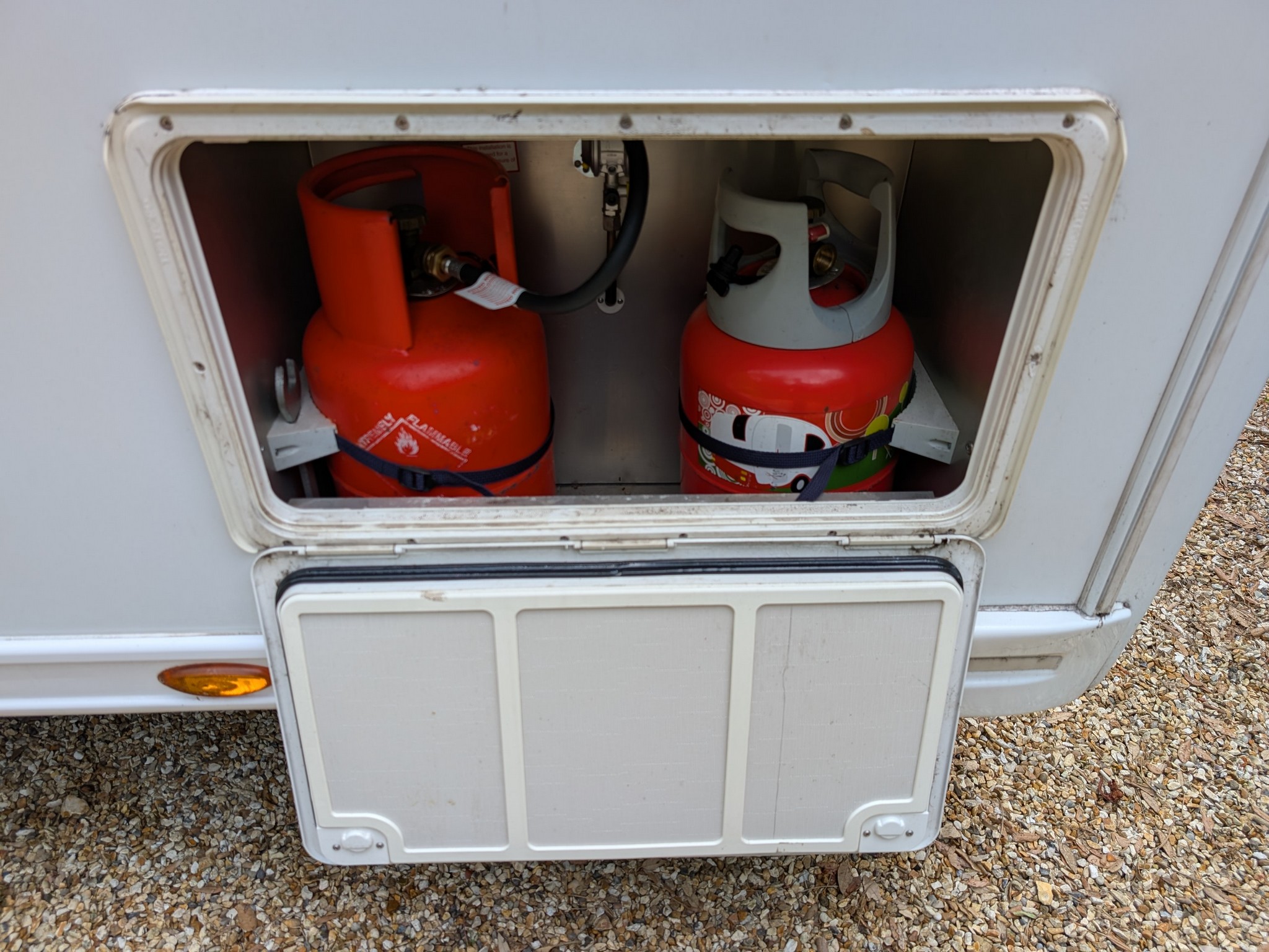2012 Elddis Autoquest 140