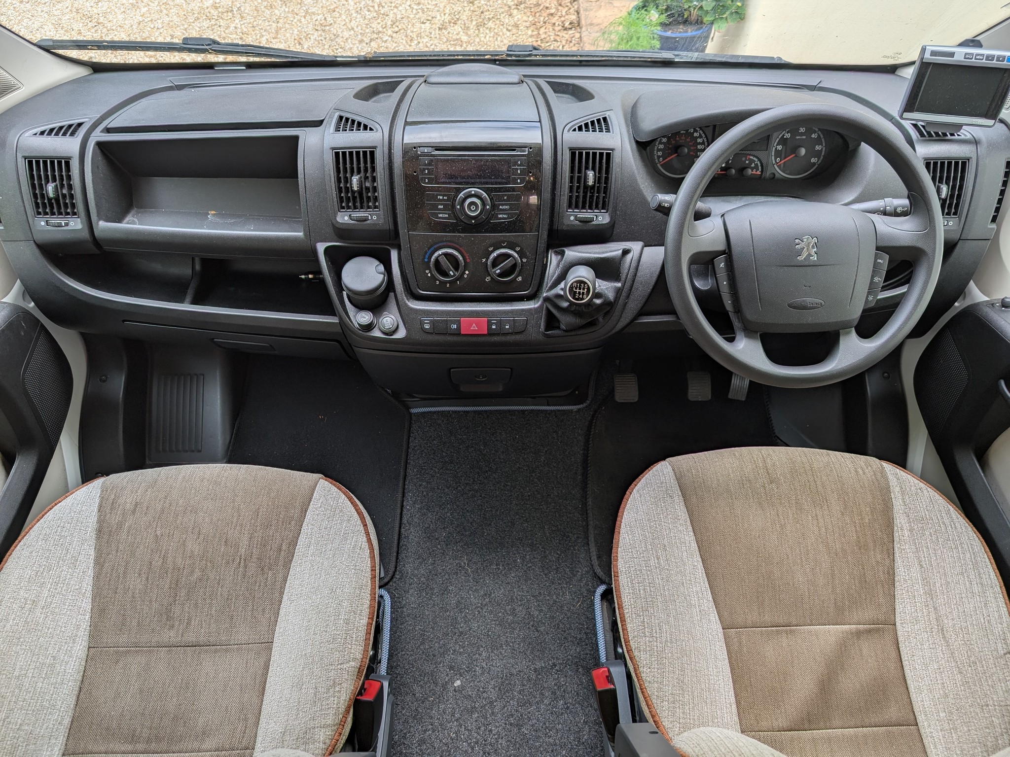 2012 Elddis Autoquest 140