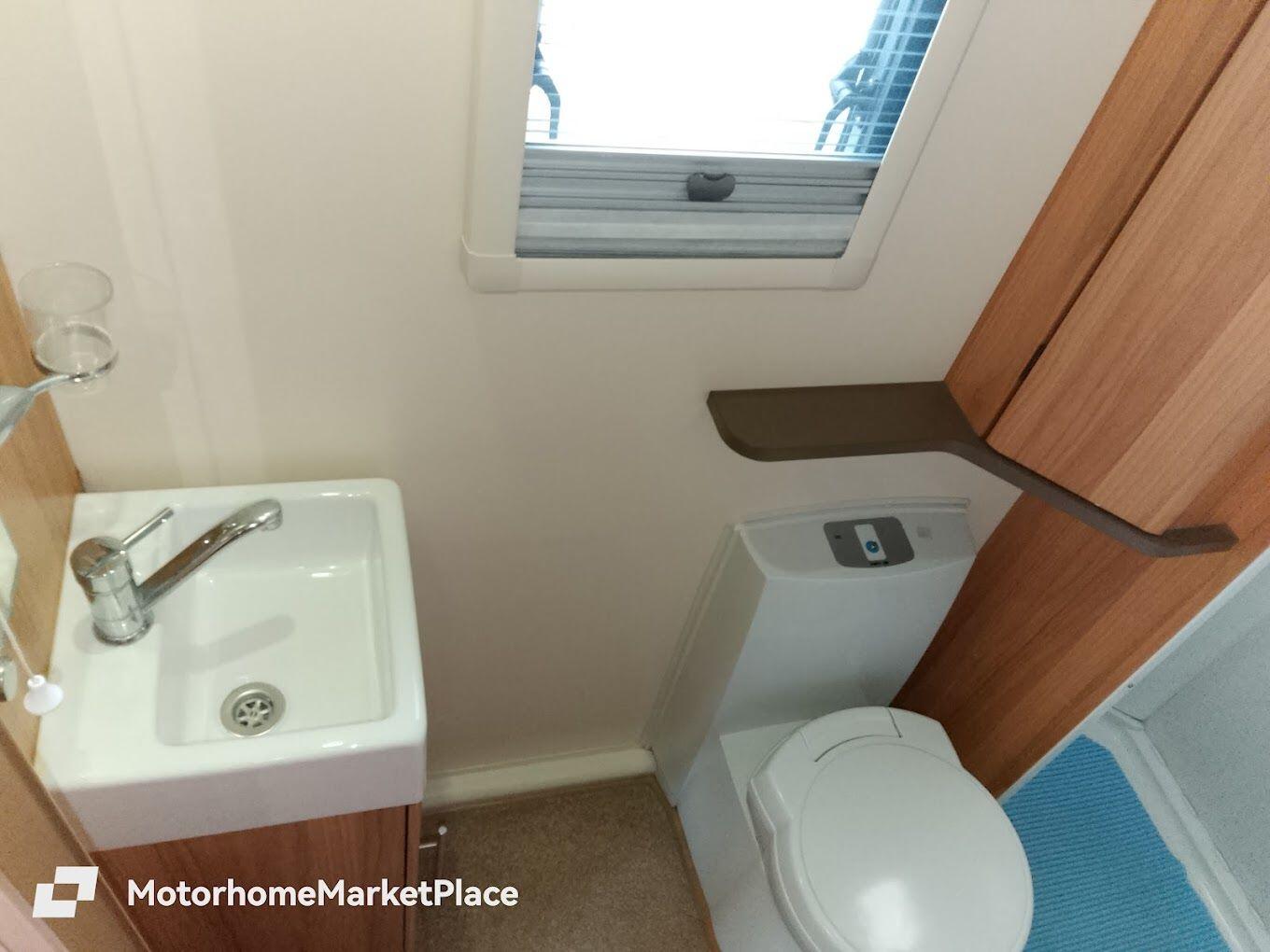 2012 Bailey Approach SE 745 4 Berth Luxury Motorhome Located in Shropshire
