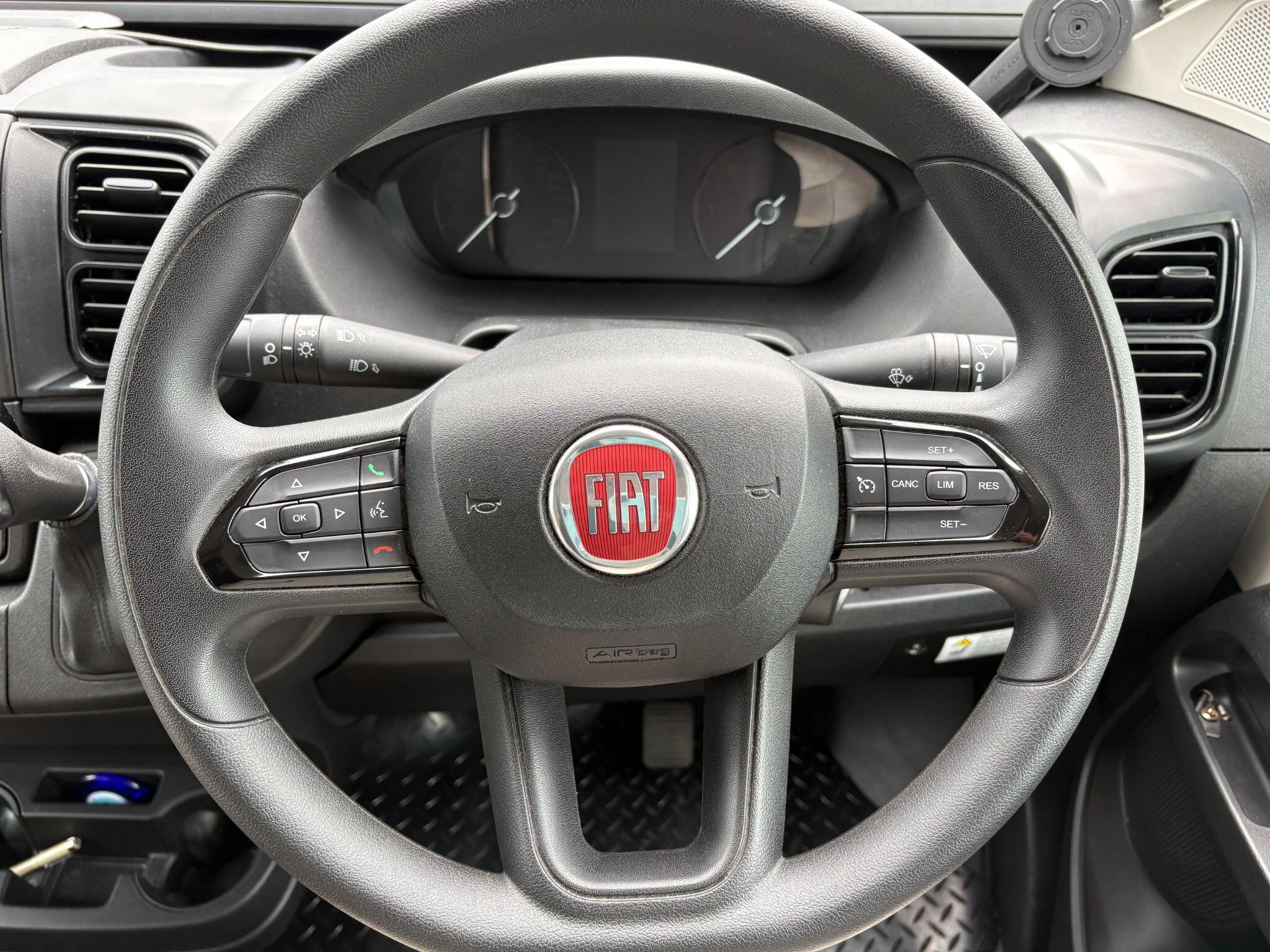 2022 Swift Escape 694
