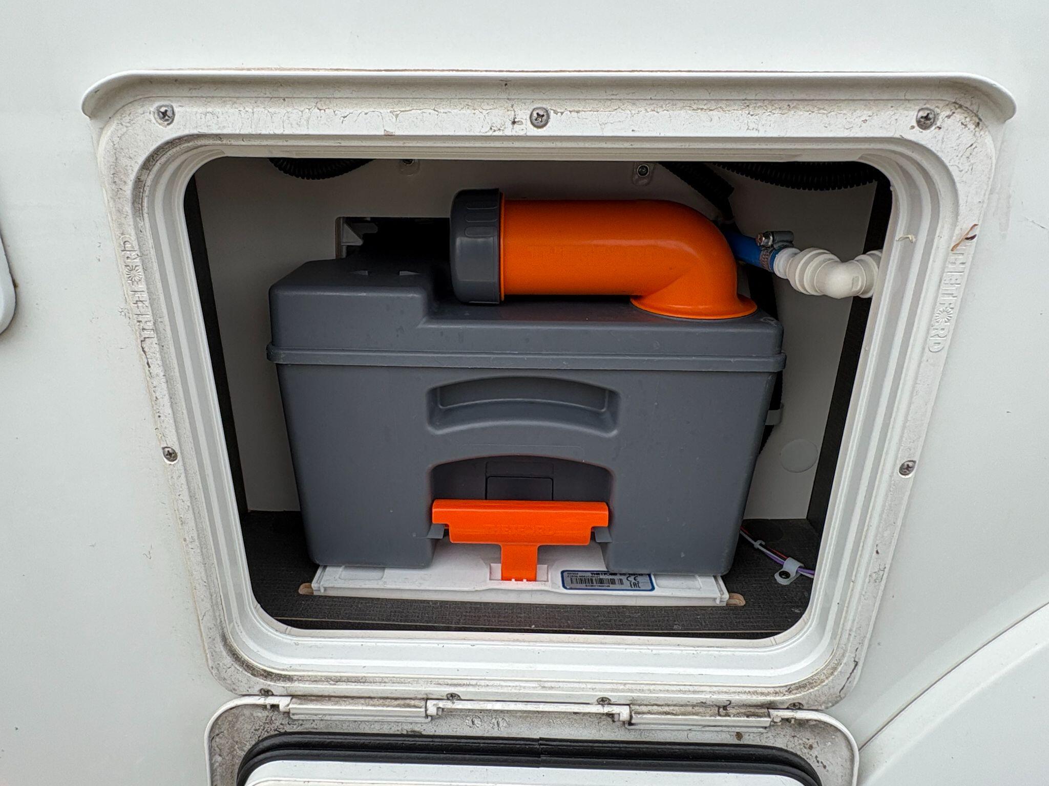 2022 Swift Escape 694