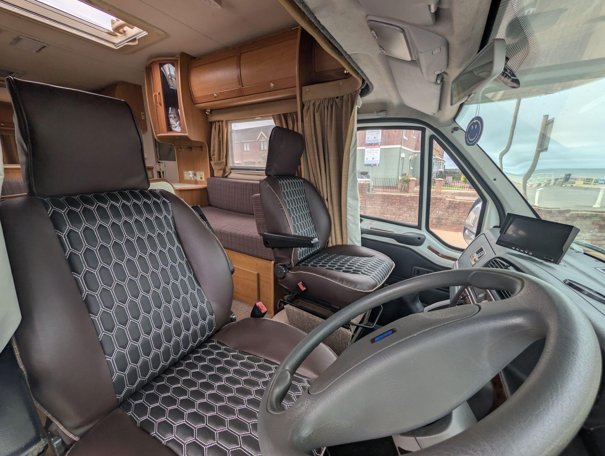 2001 Auto-Trail Chieftain Off grid