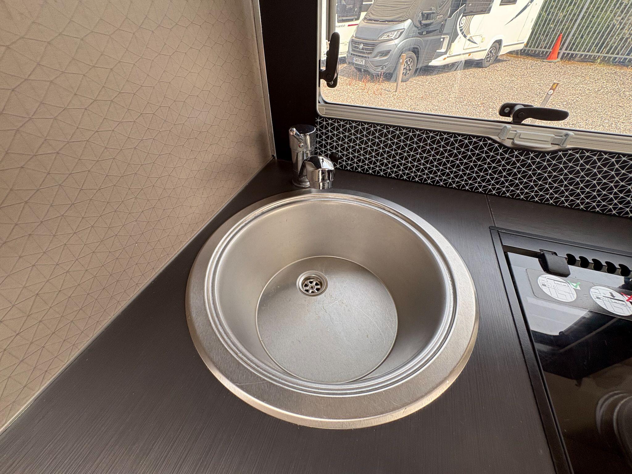 2021 Chausson Titanium VIP 788