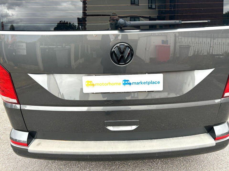 2021 Volkswagen Transporter T6.1 T28 Hi Line TDI Campervan Located in Merseyside