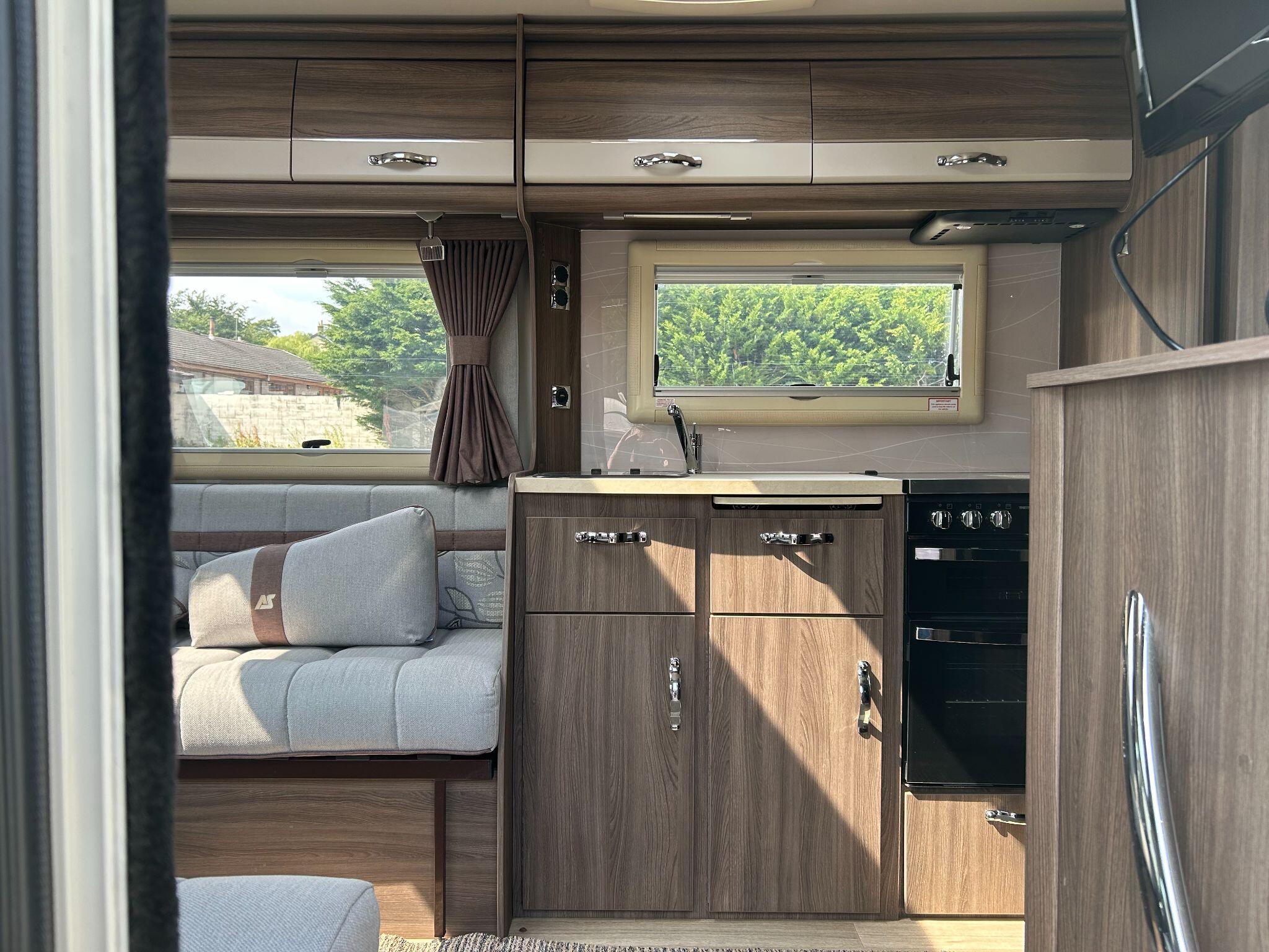 2020 Auto-Sleepers Corinium FB