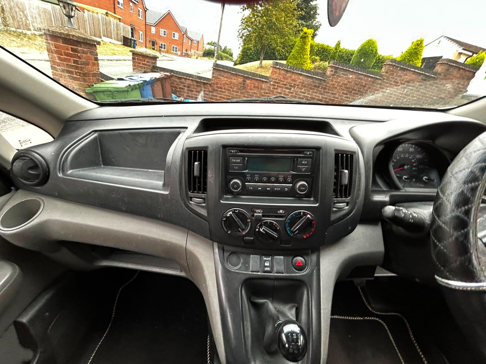 2013 Nissan NV200 4 berth Micro Campervan with Solar Panel Located in Cannock