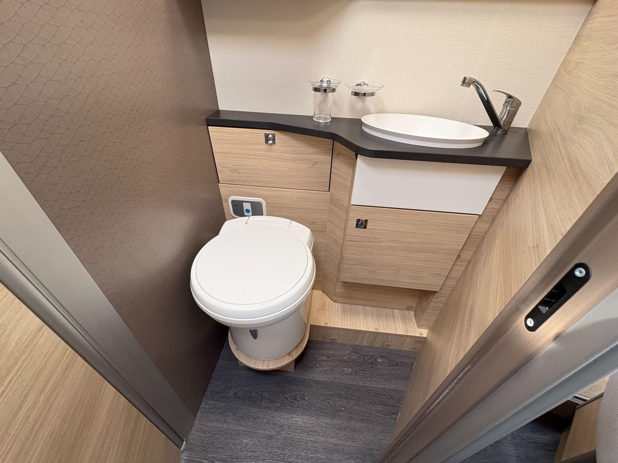 2021 Chausson Titanium VIP 788