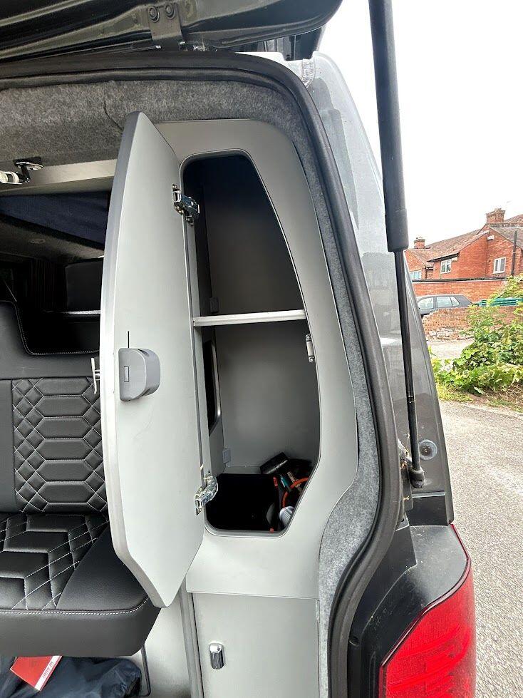 2021 Volkswagen Transporter T6.1 T28 Hi Line TDI Campervan Located in Merseyside