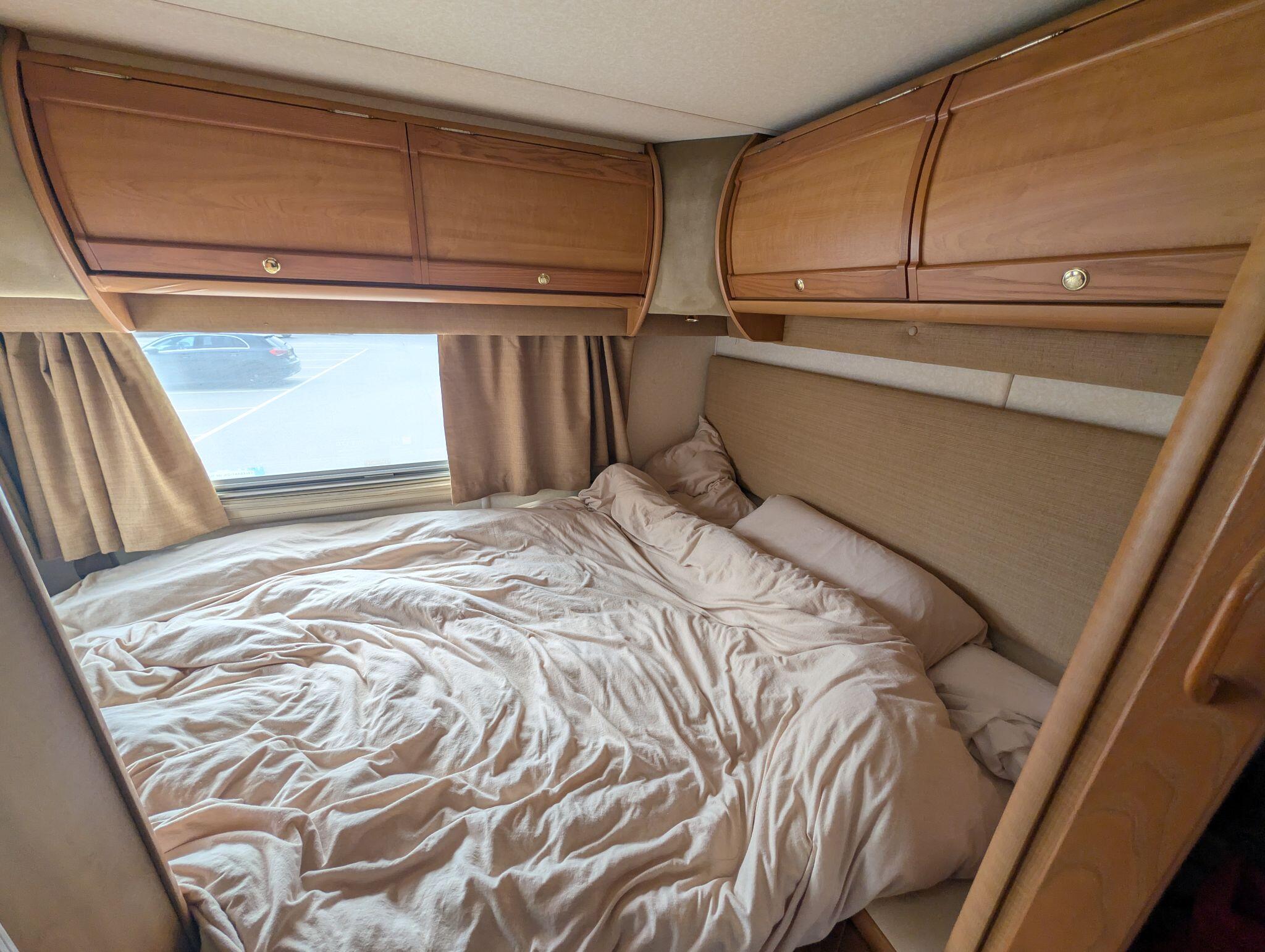 2001 Auto-Trail Chieftain Off grid