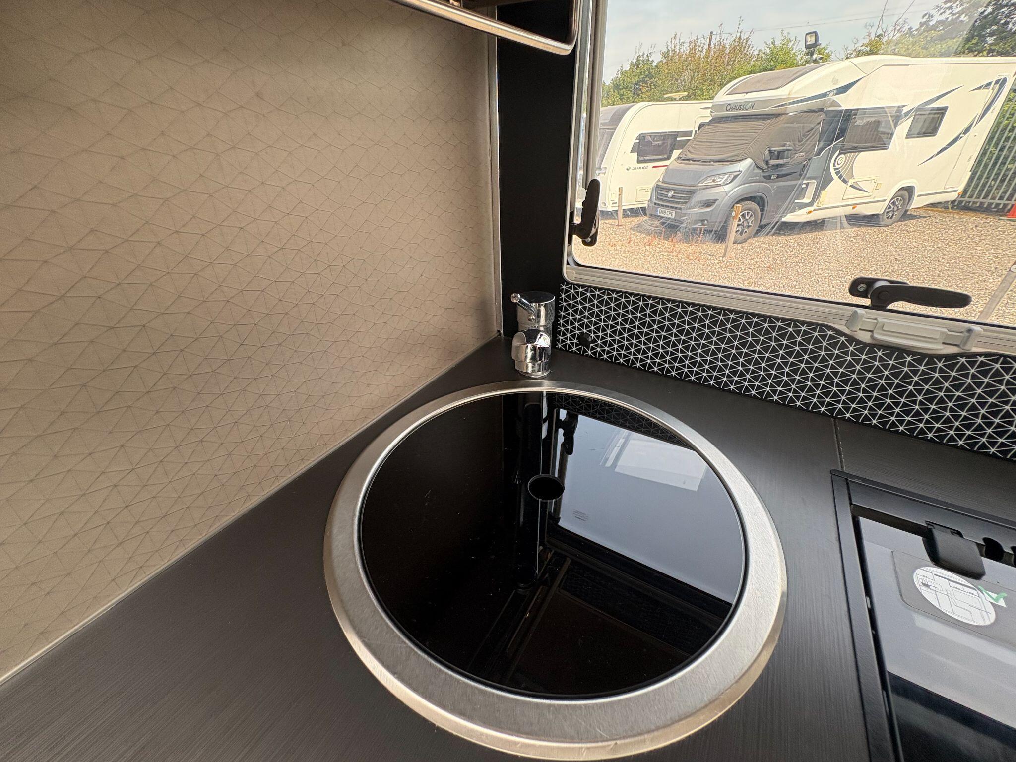 2021 Chausson Titanium VIP 788