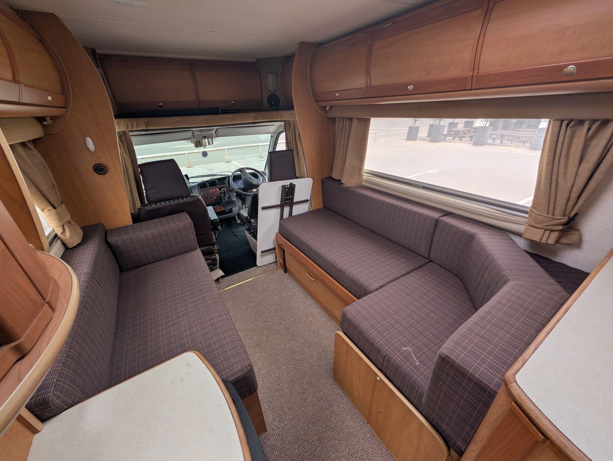 2001 Auto-Trail Chieftain Off grid