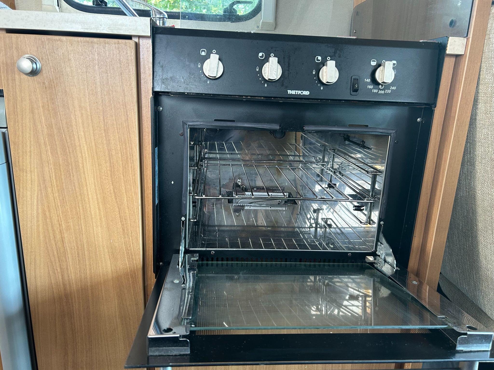 2010 Swift Escape 686