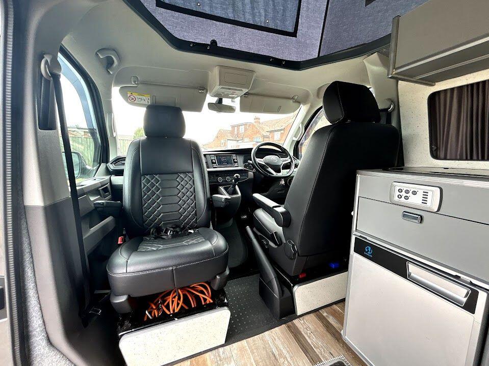 2021 Volkswagen Transporter T6.1 T28 Hi Line TDI Campervan Located in Merseyside