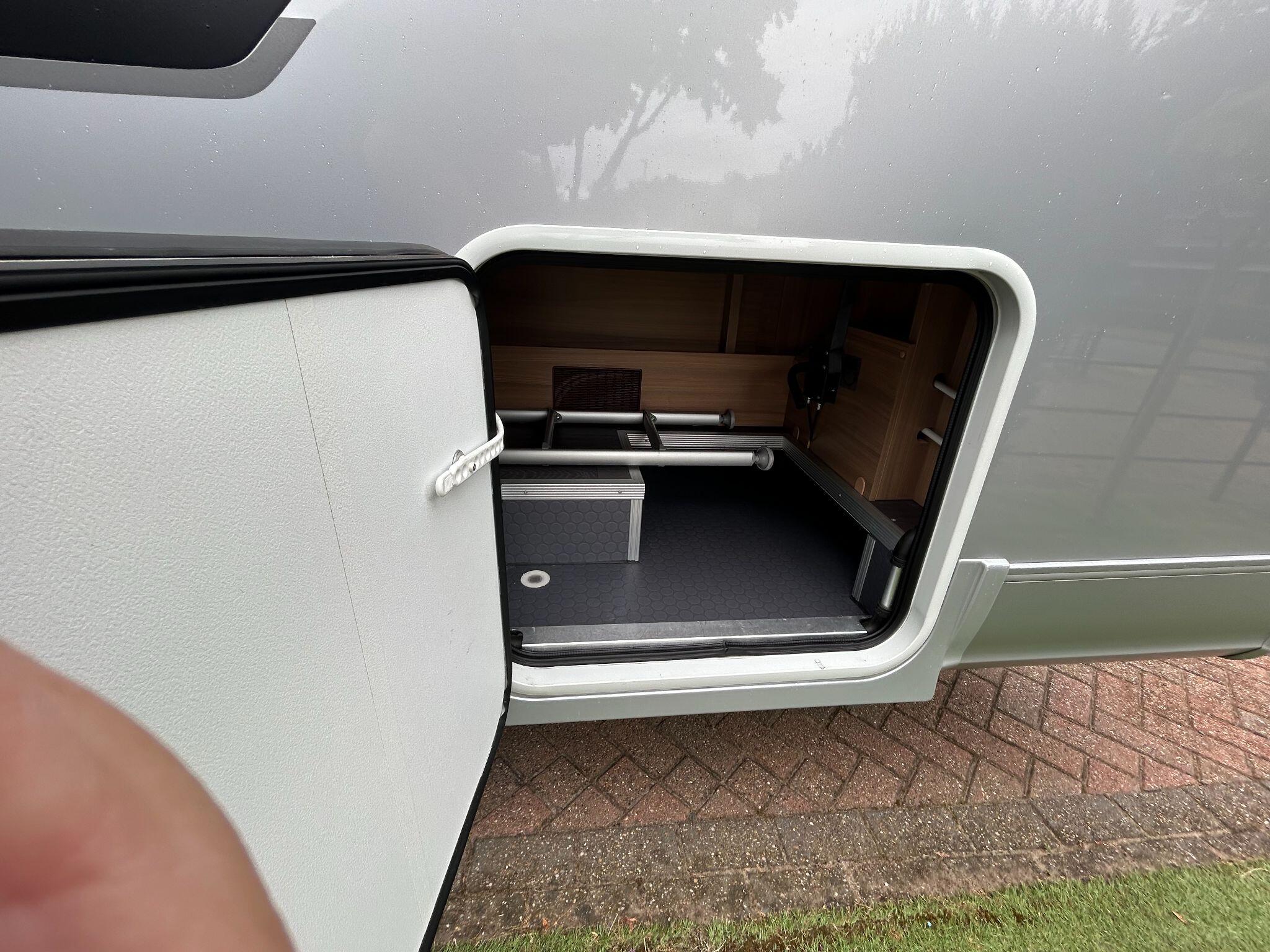 2018 Adria Matrix Supreme 670 SLT