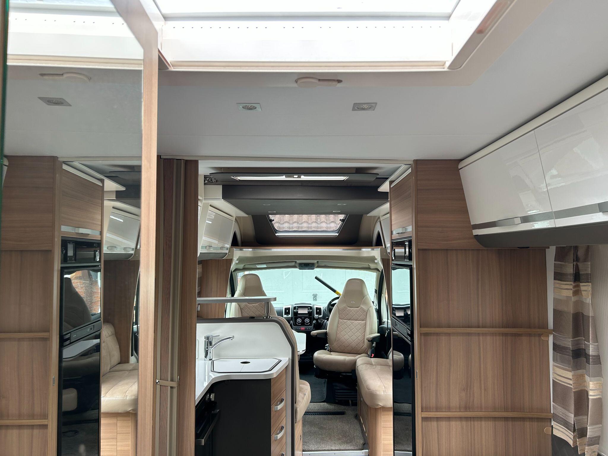 2018 Adria Matrix Supreme 670 SLT