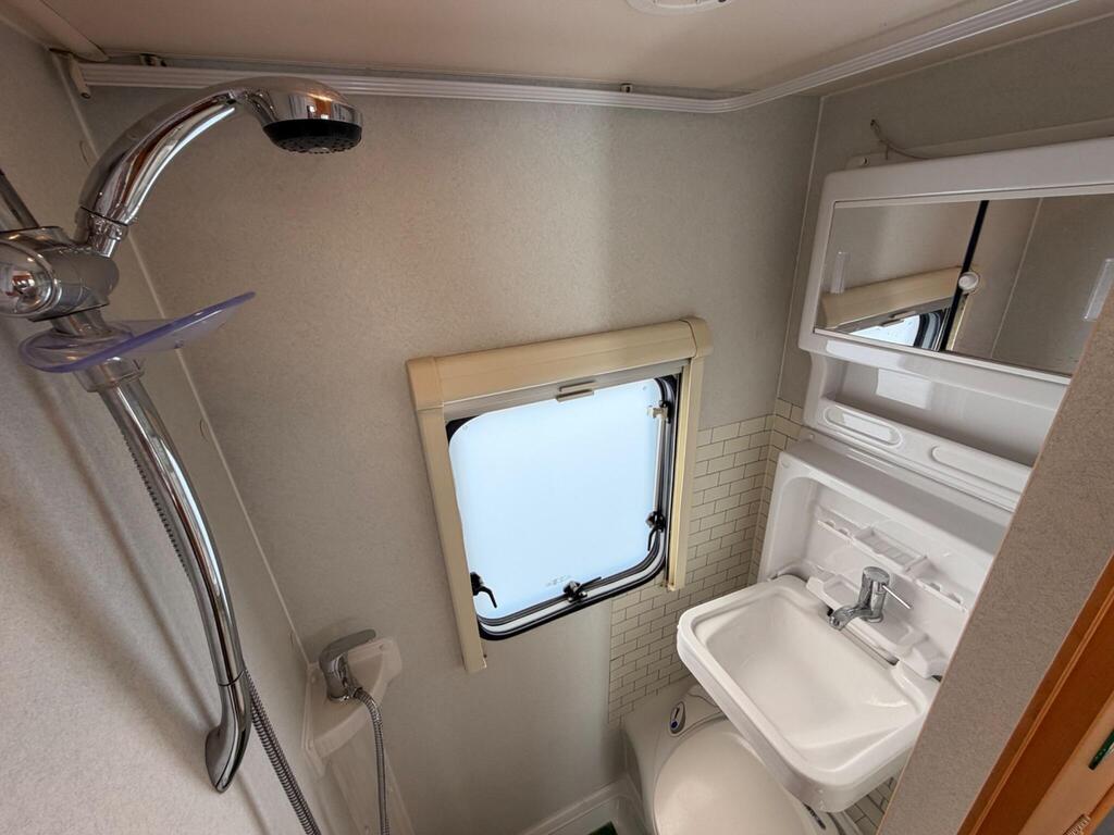 2010 Elddis Autoquest 140