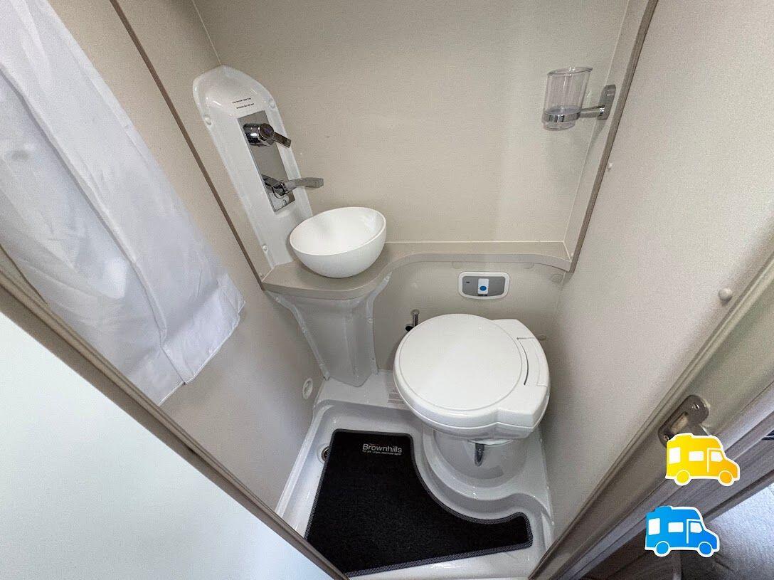 2021 Elddis Evolution CV40 Rear lounge 2/3 berth Located in Burton-on-Trent