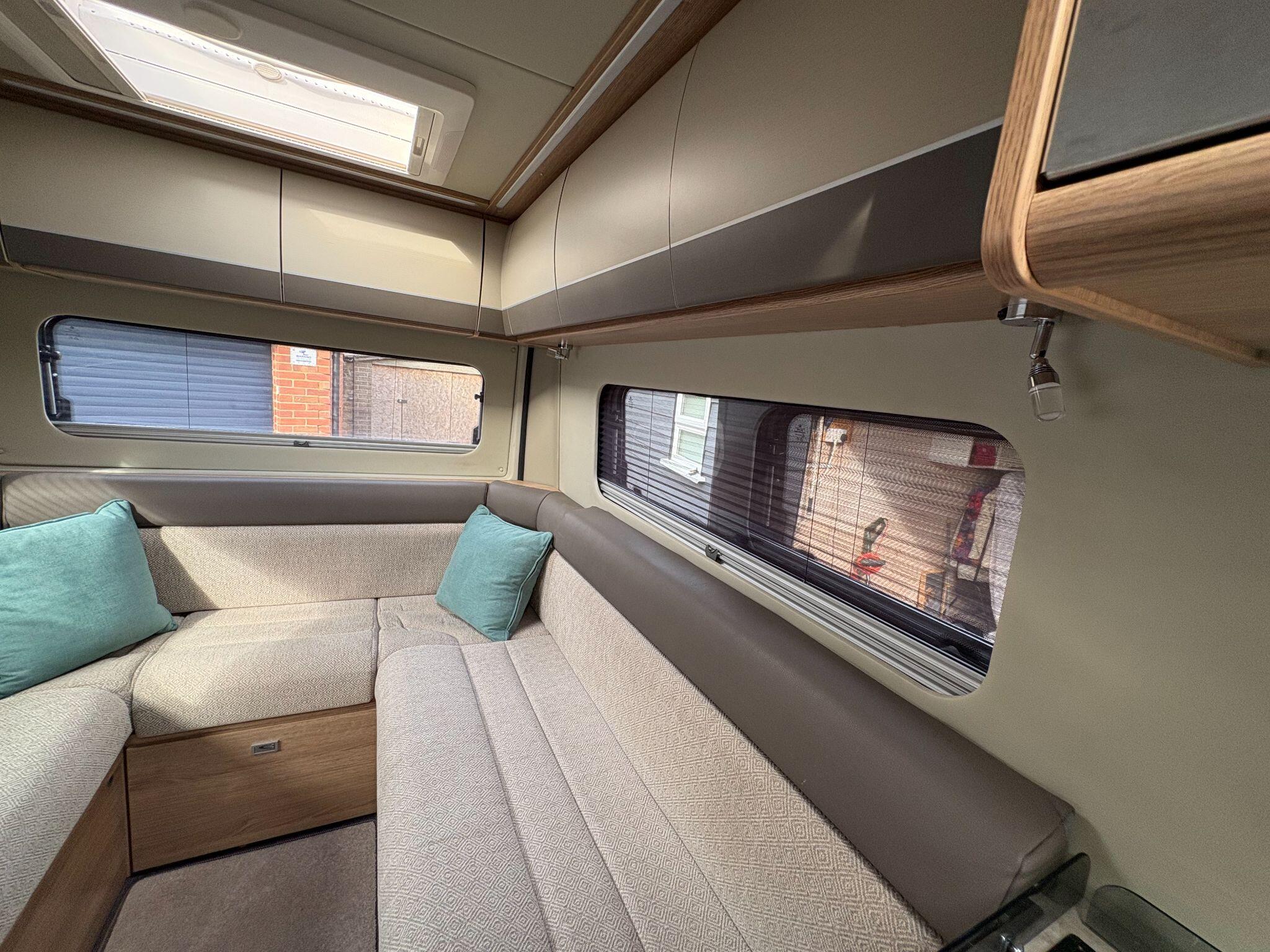 2024 Auto-Trail V-Line 610 Sport