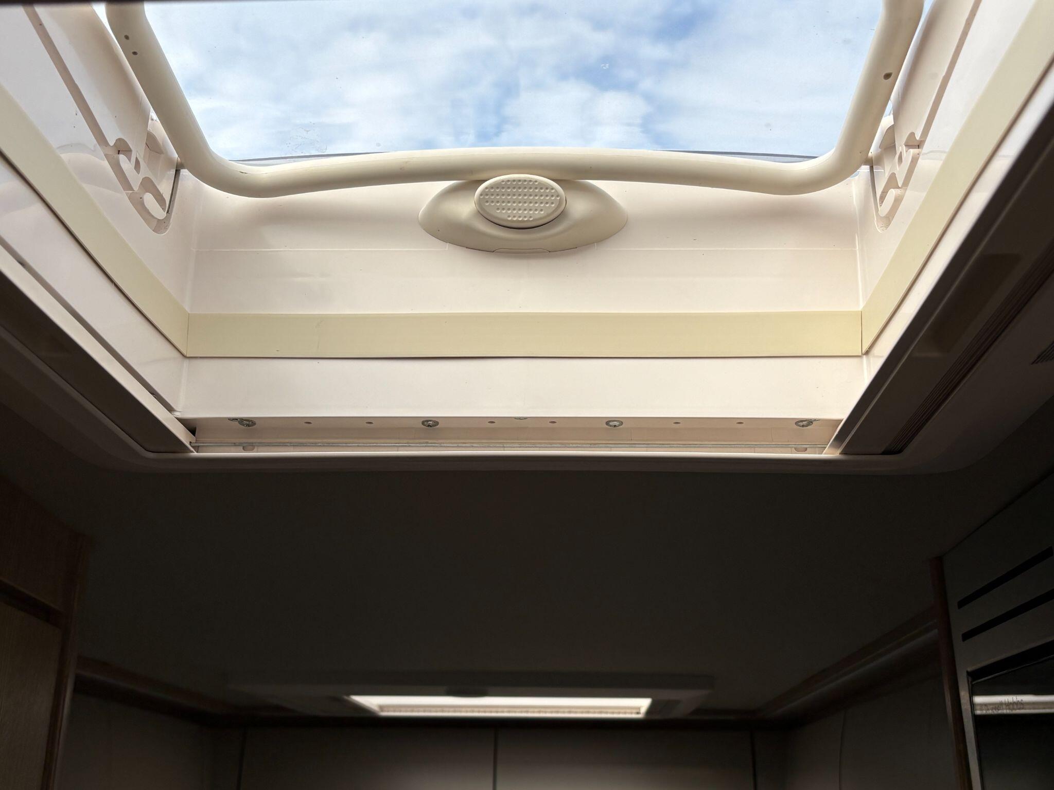 2024 Auto-Trail V-Line 610 Sport