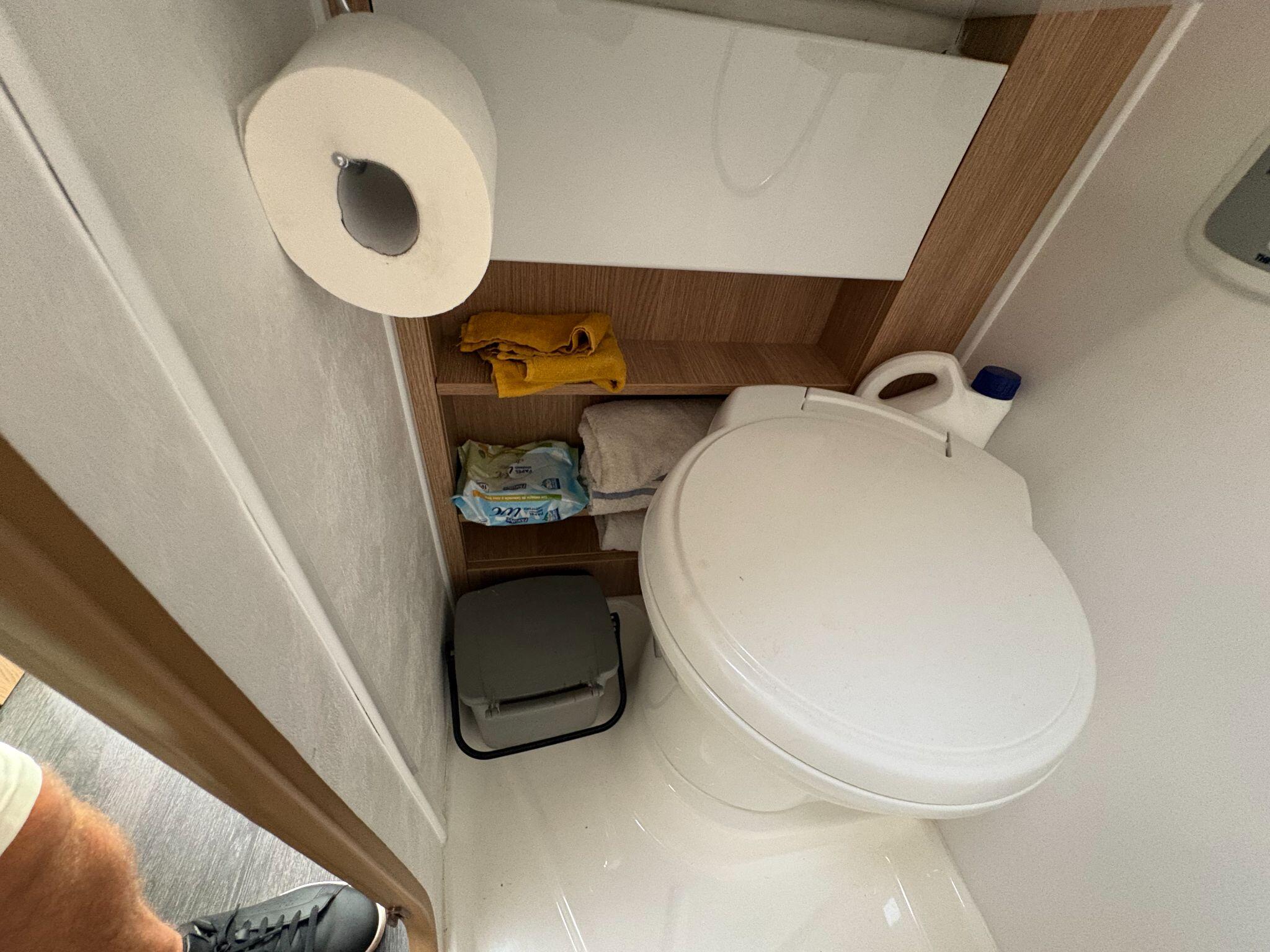 2024 Auto-Trail V-Line 610 Sport