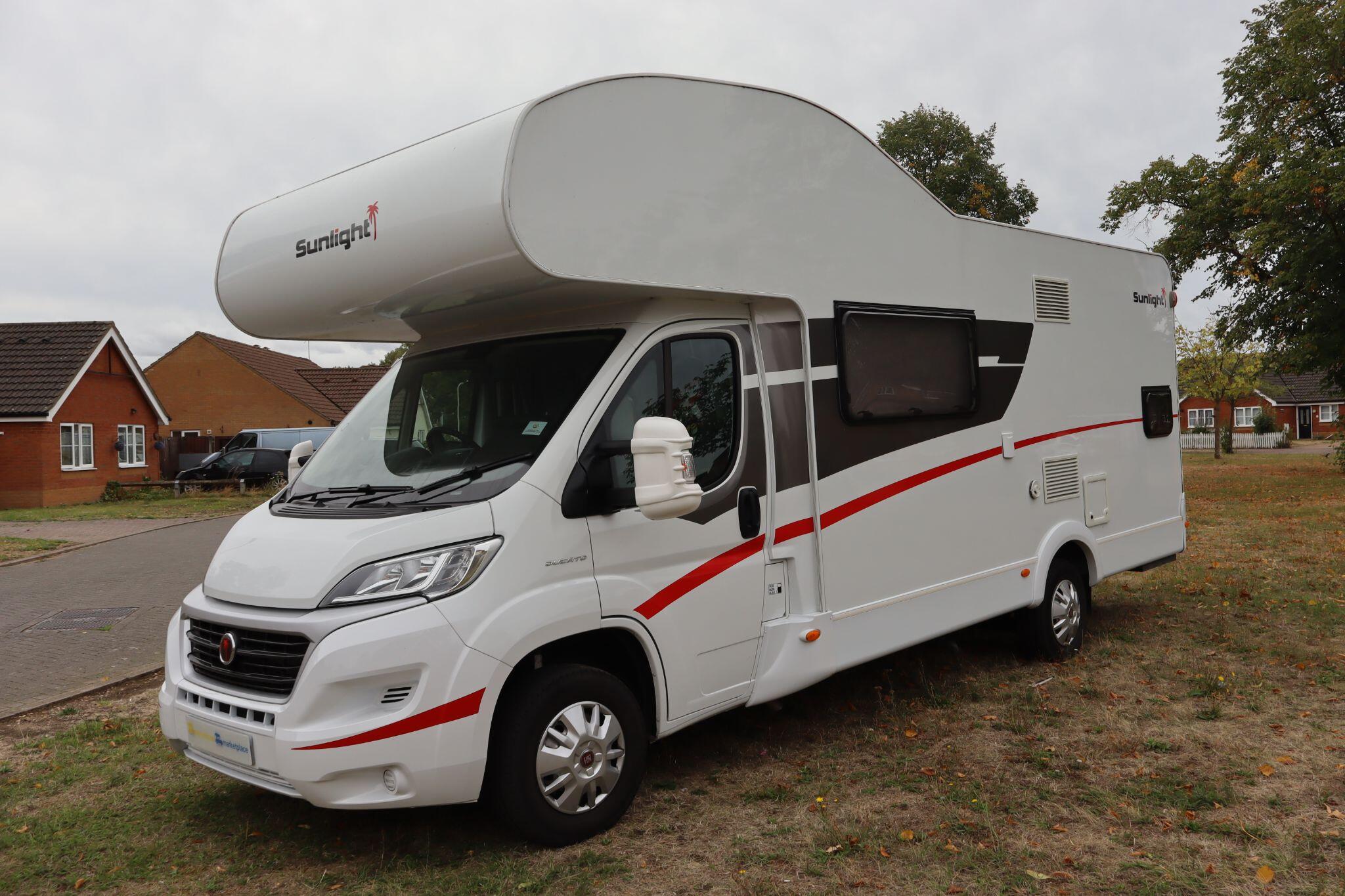 2021 Sunlight A72 6 berth/6 belts