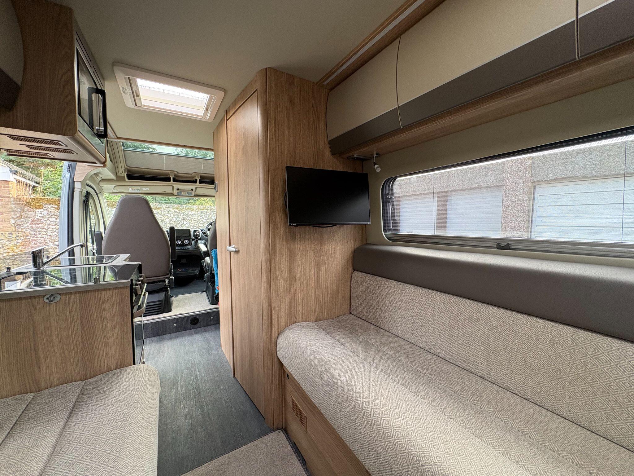 2024 Auto-Trail V-Line 610 Sport