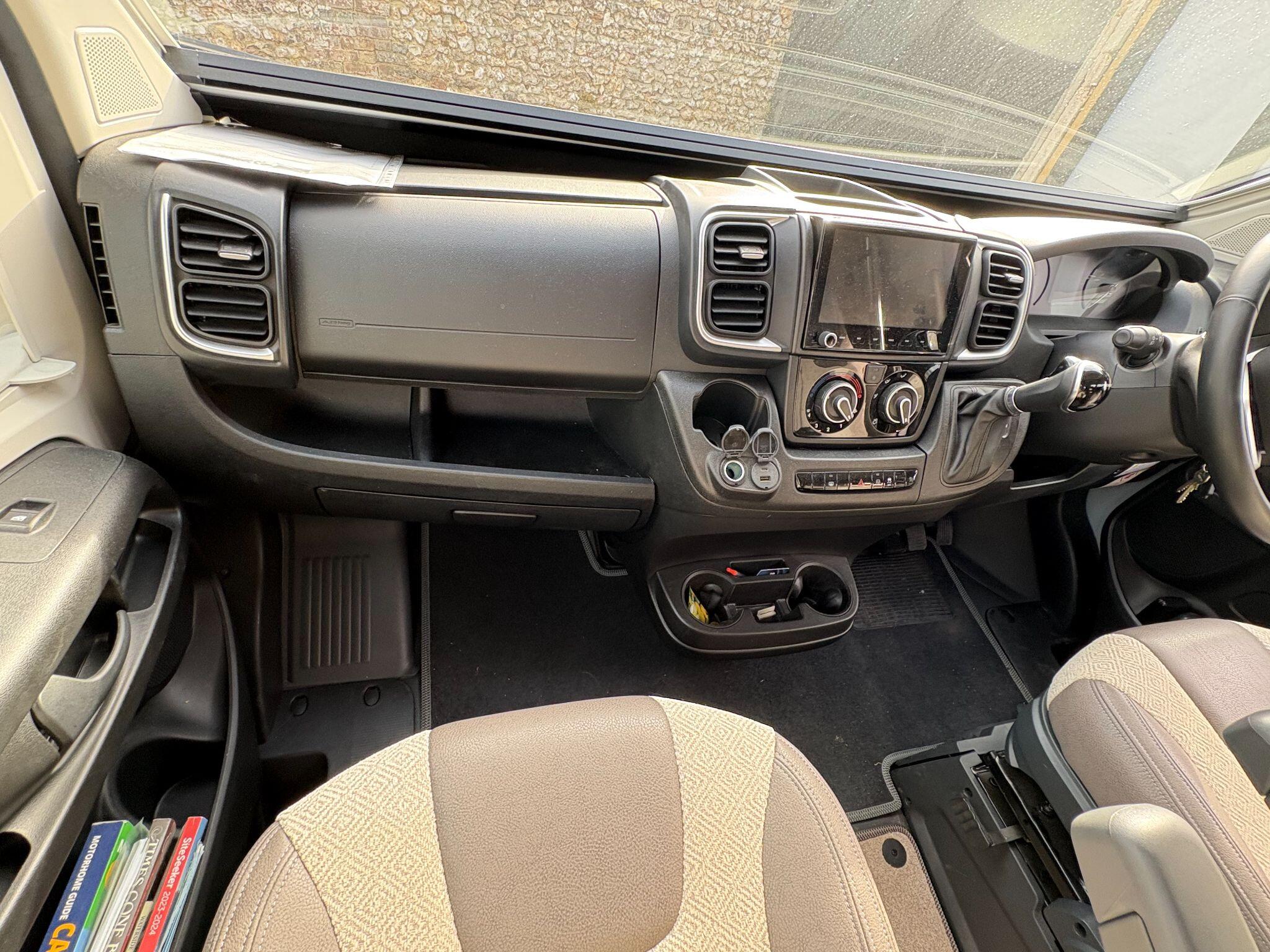 2024 Auto-Trail V-Line 610 Sport