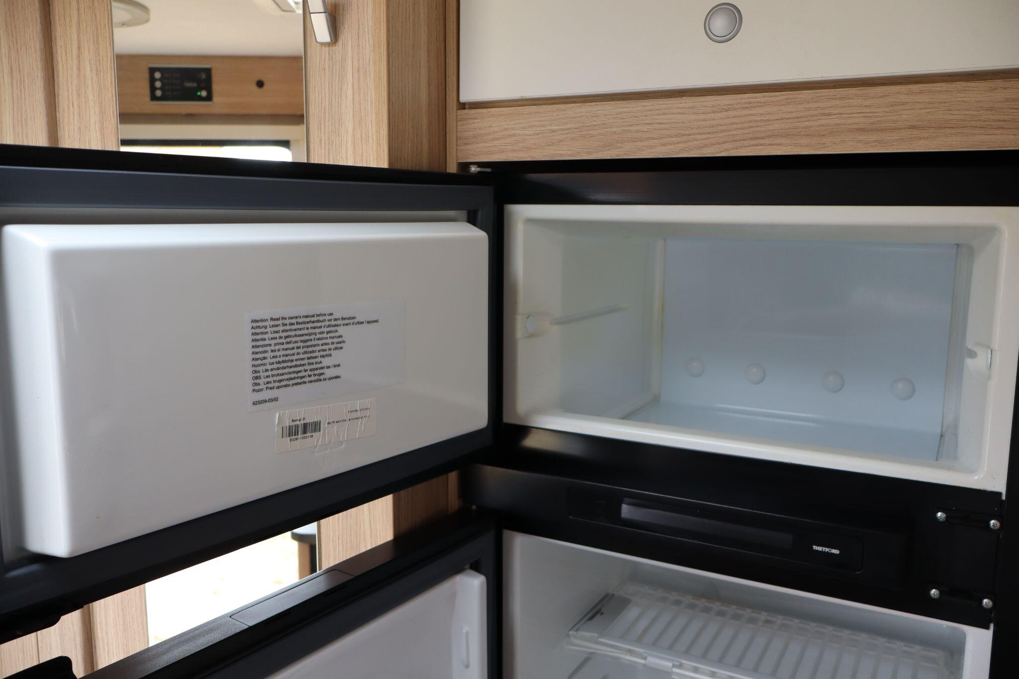 2021 Sunlight A72 6 berth/6 belts