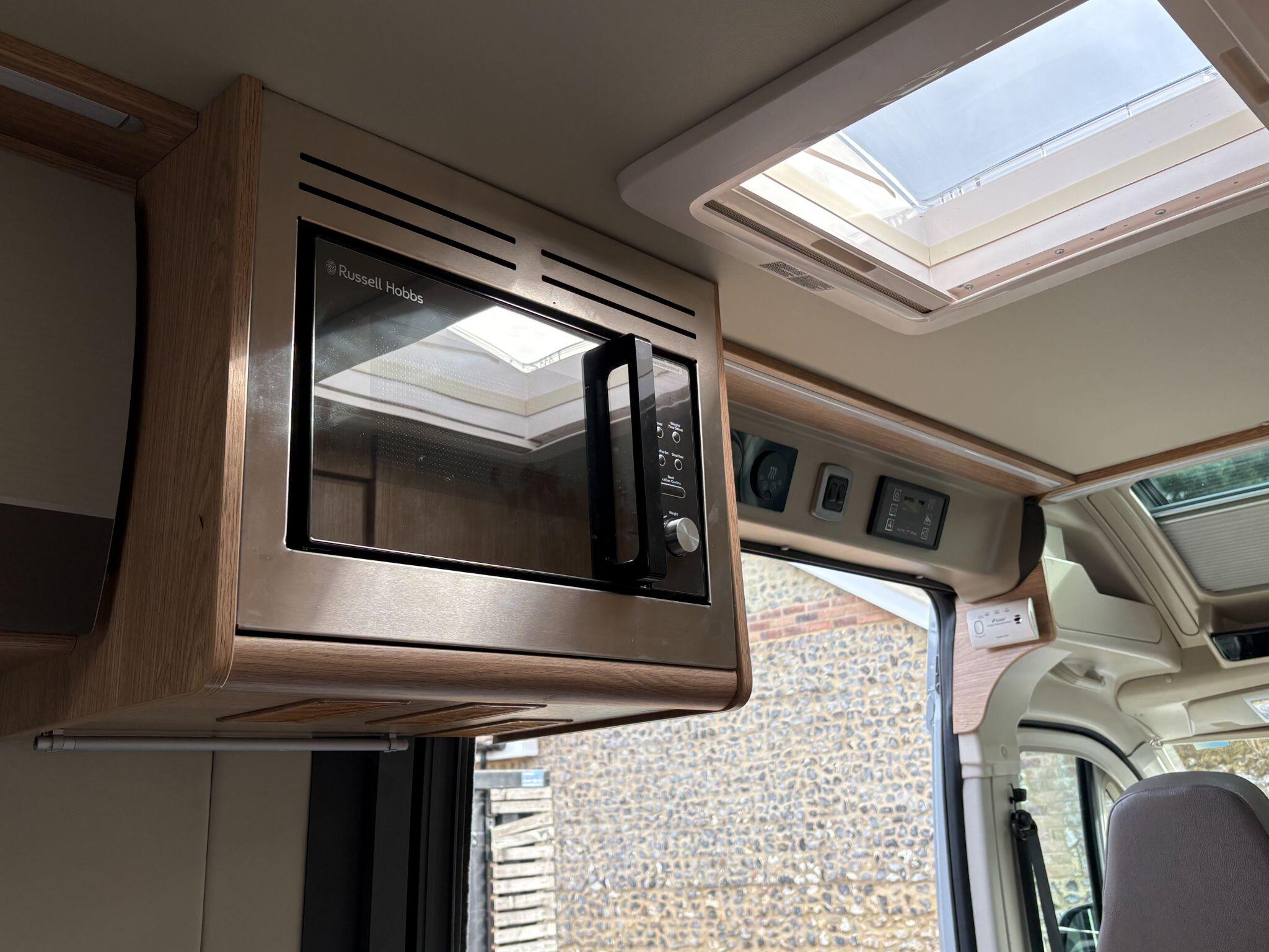 2024 Auto-Trail V-Line 610 Sport