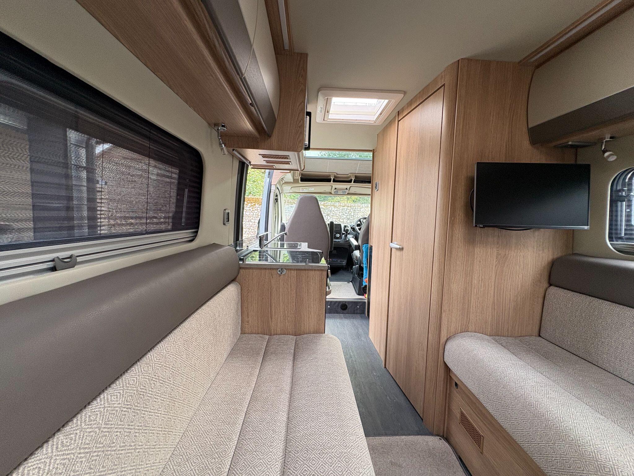 2024 Auto-Trail V-Line 610 Sport