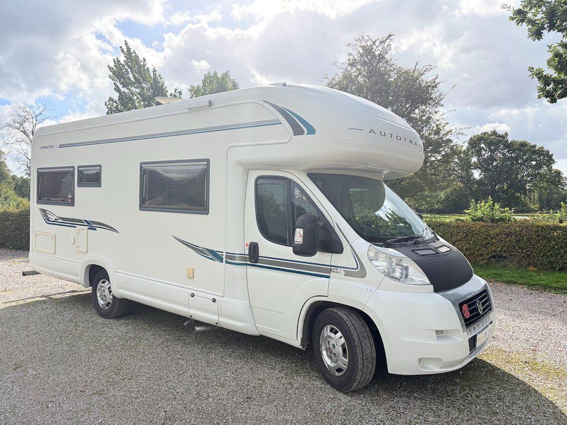 2008 Auto-Trail Apache 700 SE 6 berth excellent Motorhome Located in Cheshire