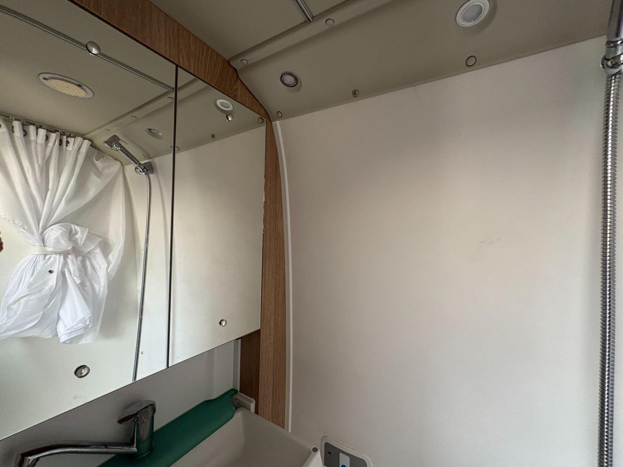2024 Auto-Trail V-Line 610 Sport