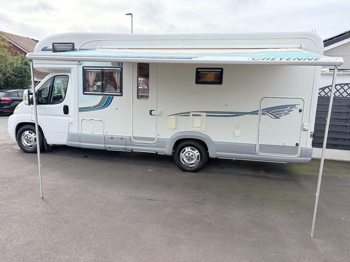 2006 Auto-Trail Cheyenne 696 SE 6 berth fantastic condition Located in Cannock