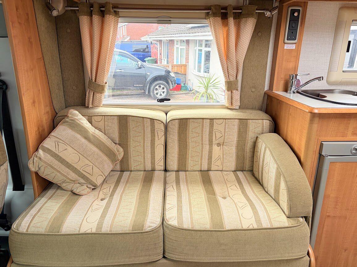 2006 Auto-Trail Cheyenne 696 SE 6 berth fantastic condition Located in Cannock