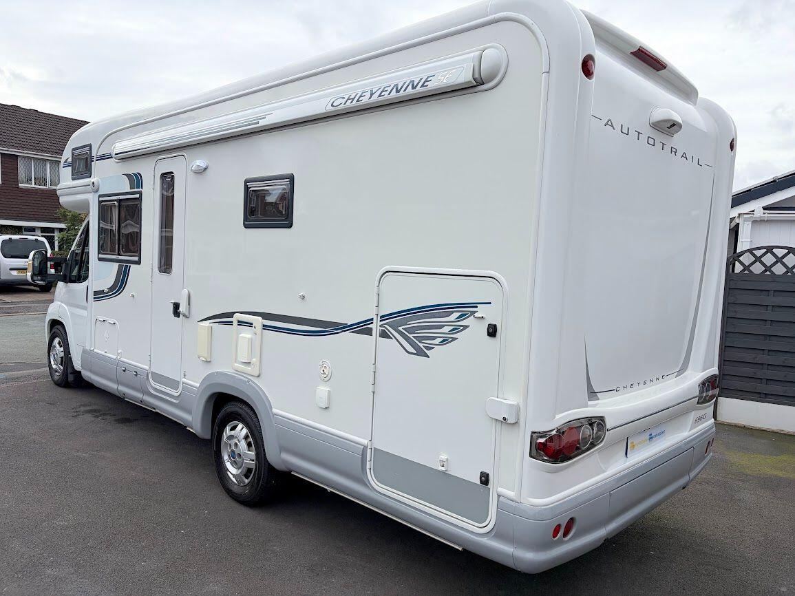 2006 Auto-Trail Cheyenne 696 SE 6 berth fantastic condition Located in Cannock