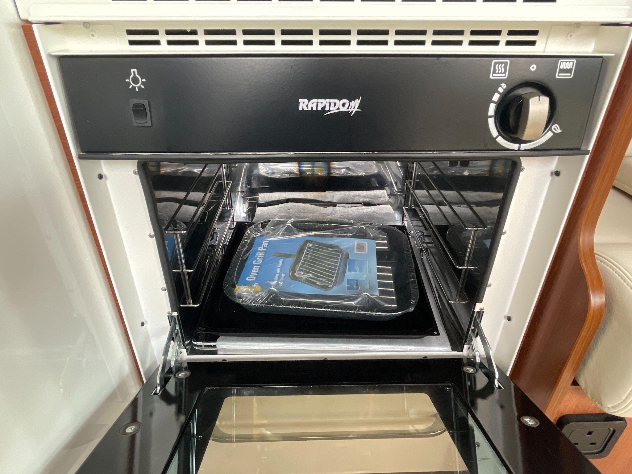 2018 Rapido Serie 80DF 8096DF Premier Edition