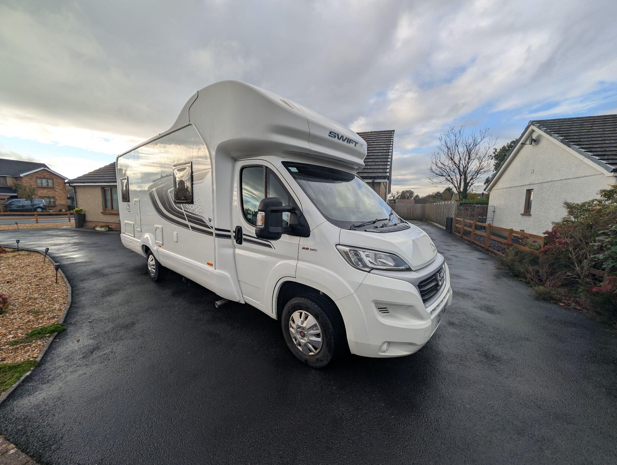 2021 Swift Edge 486