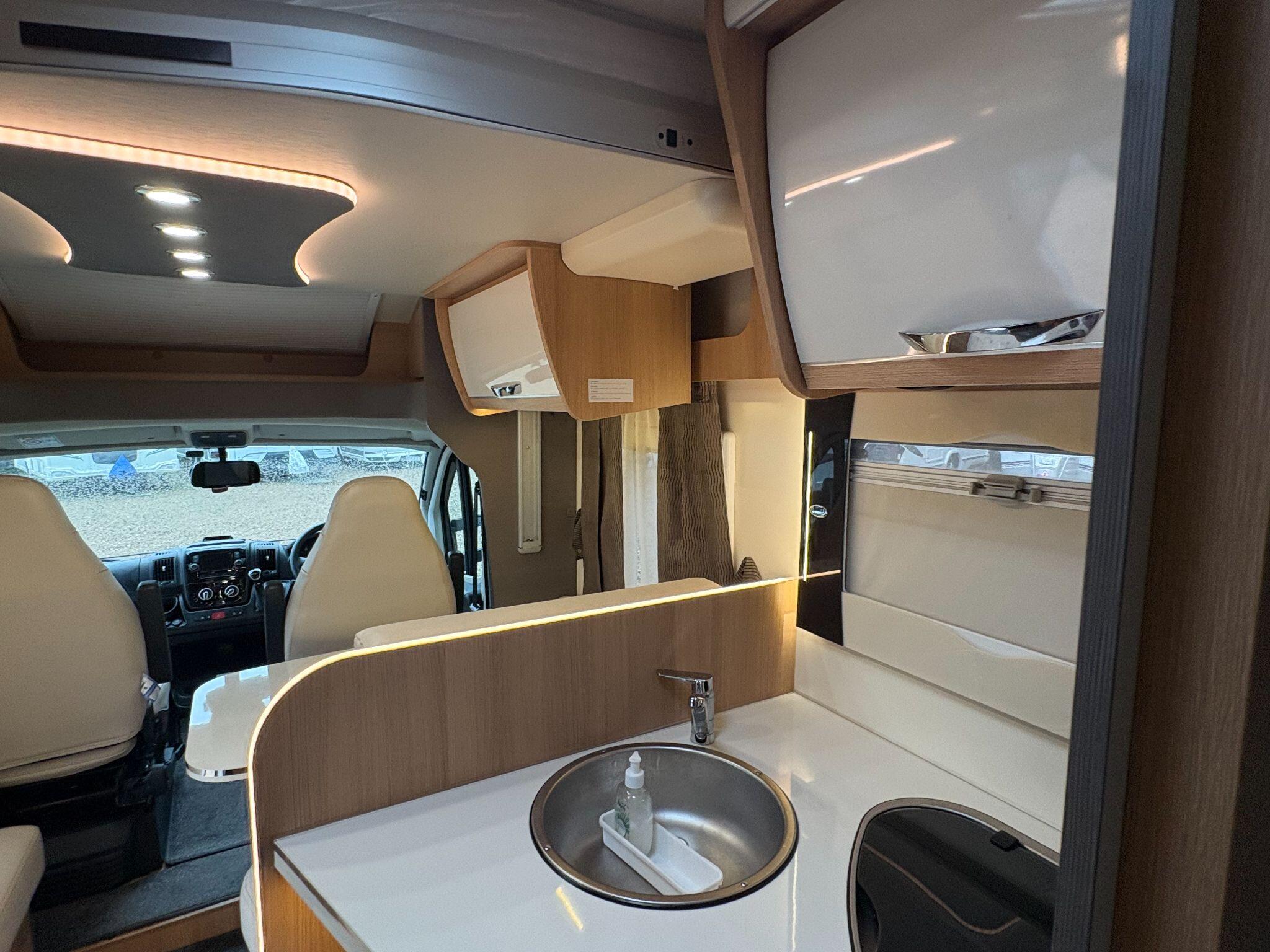 2021 Mclouis Fusion 379