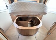 2013 Auto-Trail Frontier Comanche SA 2013 Automatic 4 berth fixed island bed Located in Shewsbury