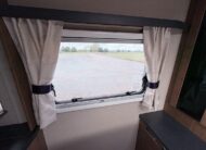 2013 Auto-Trail Frontier Comanche SA 2013 Automatic 4 berth fixed island bed Located in Shewsbury