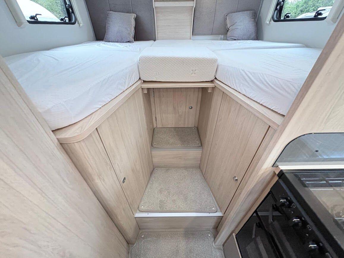 2025 Elddis Autoquest 194 One owner 12 Months Old Located in Worcestershire