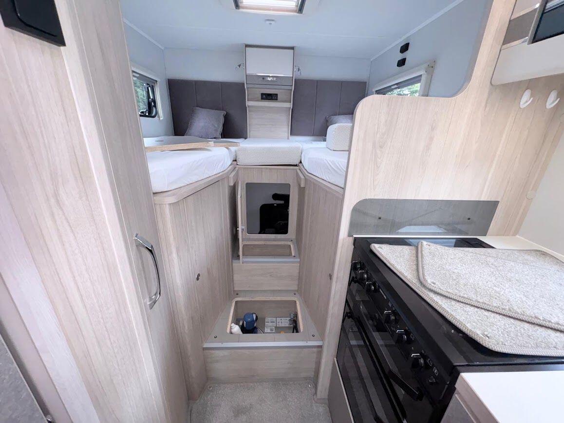 2025 Elddis Autoquest 194 One owner 12 Months Old Located in Worcestershire