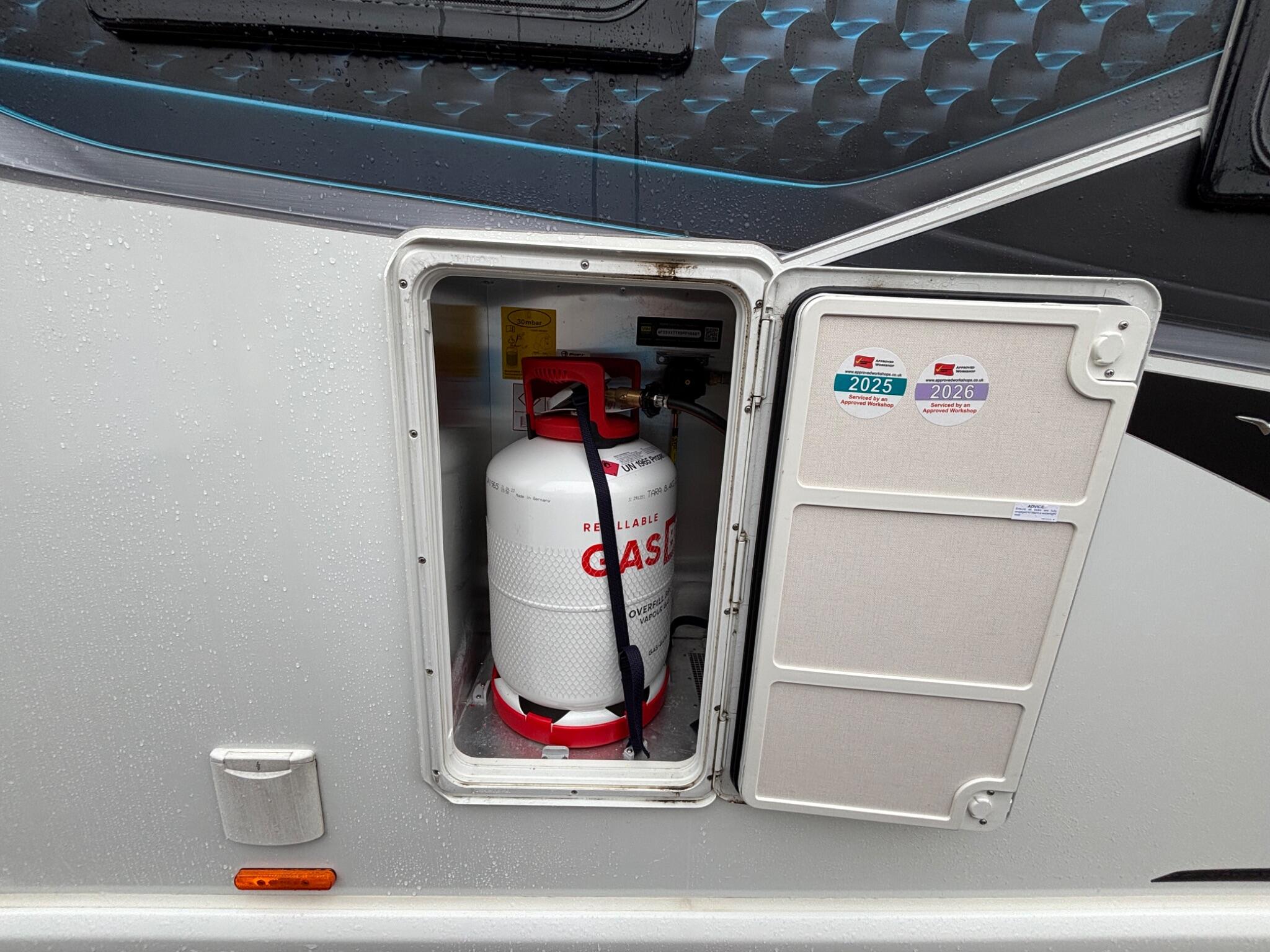 2024 Swift Voyager 584