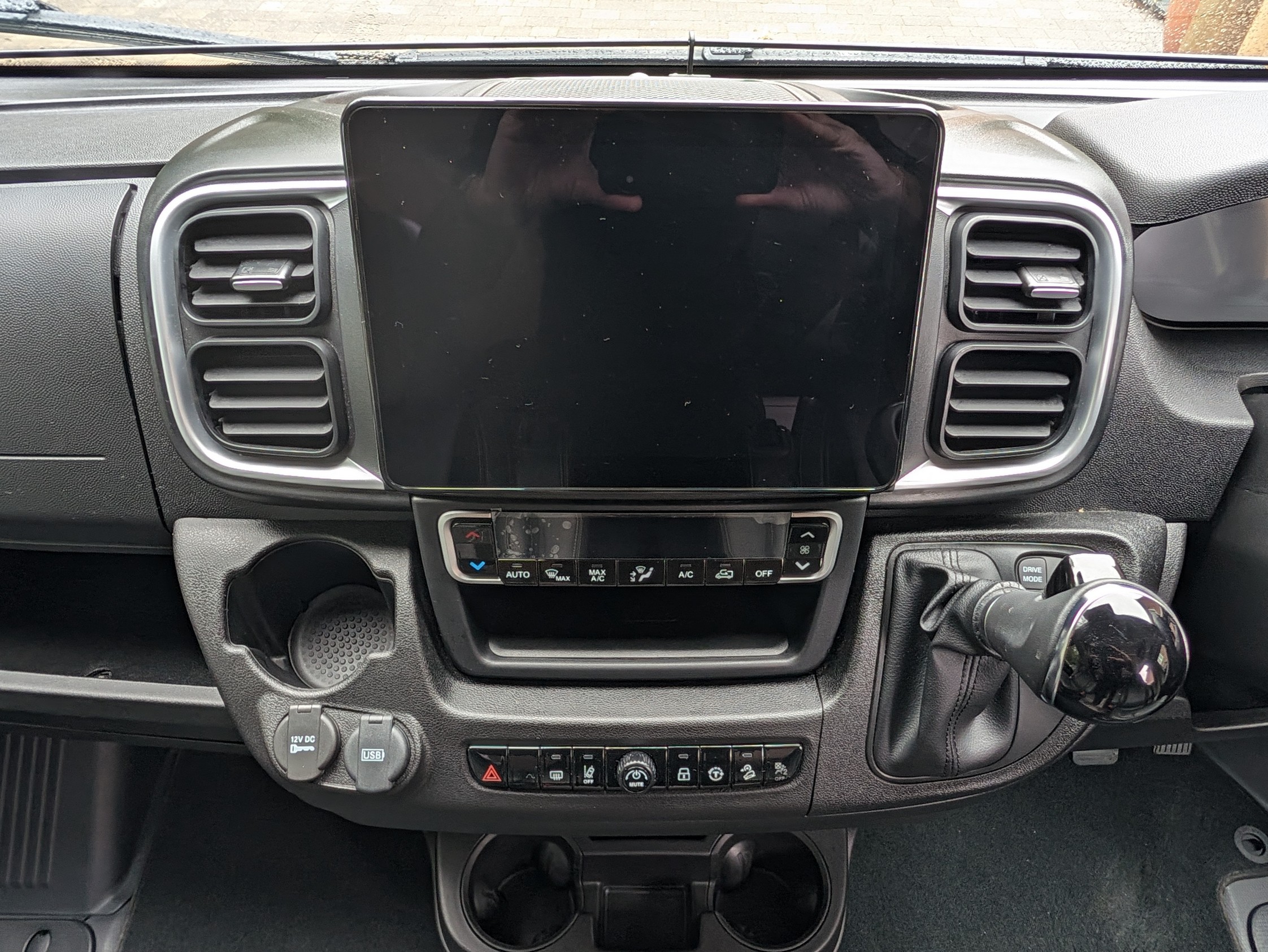 2025 Hymer Yellowstone (Spec++)