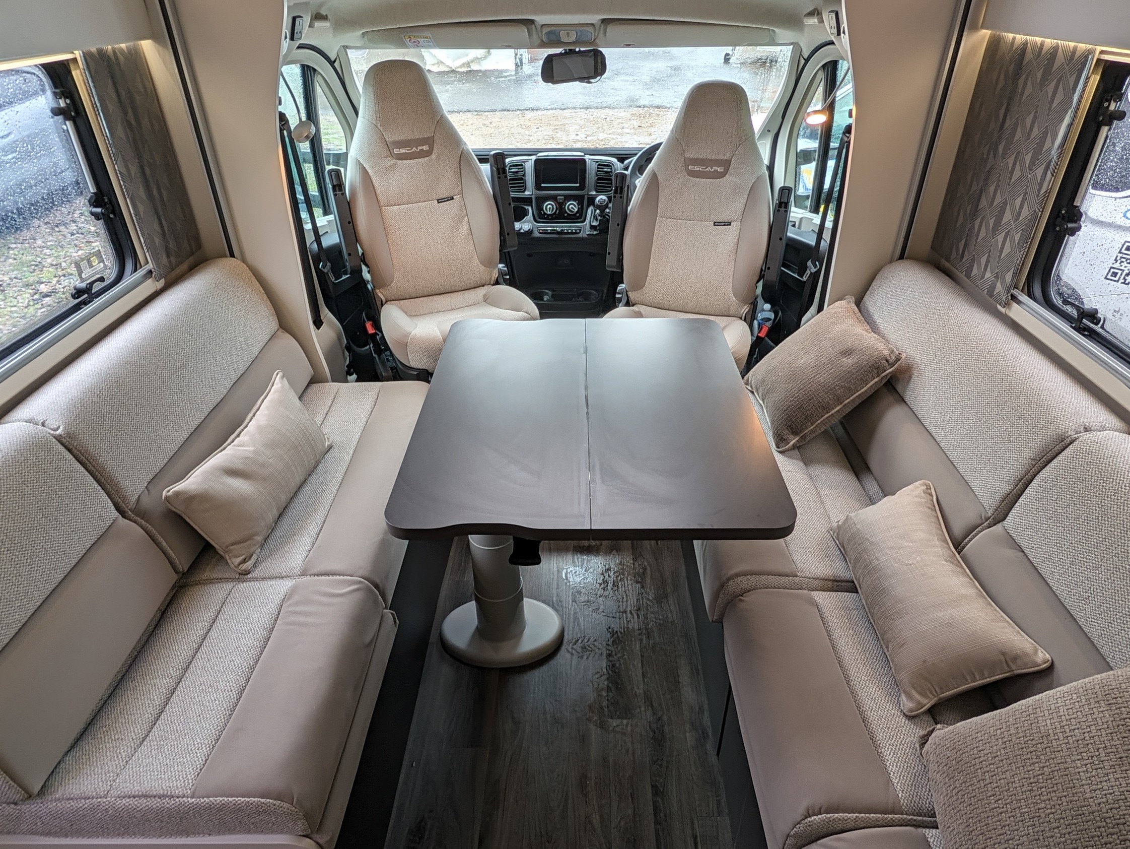 2024 Swift Escape 674