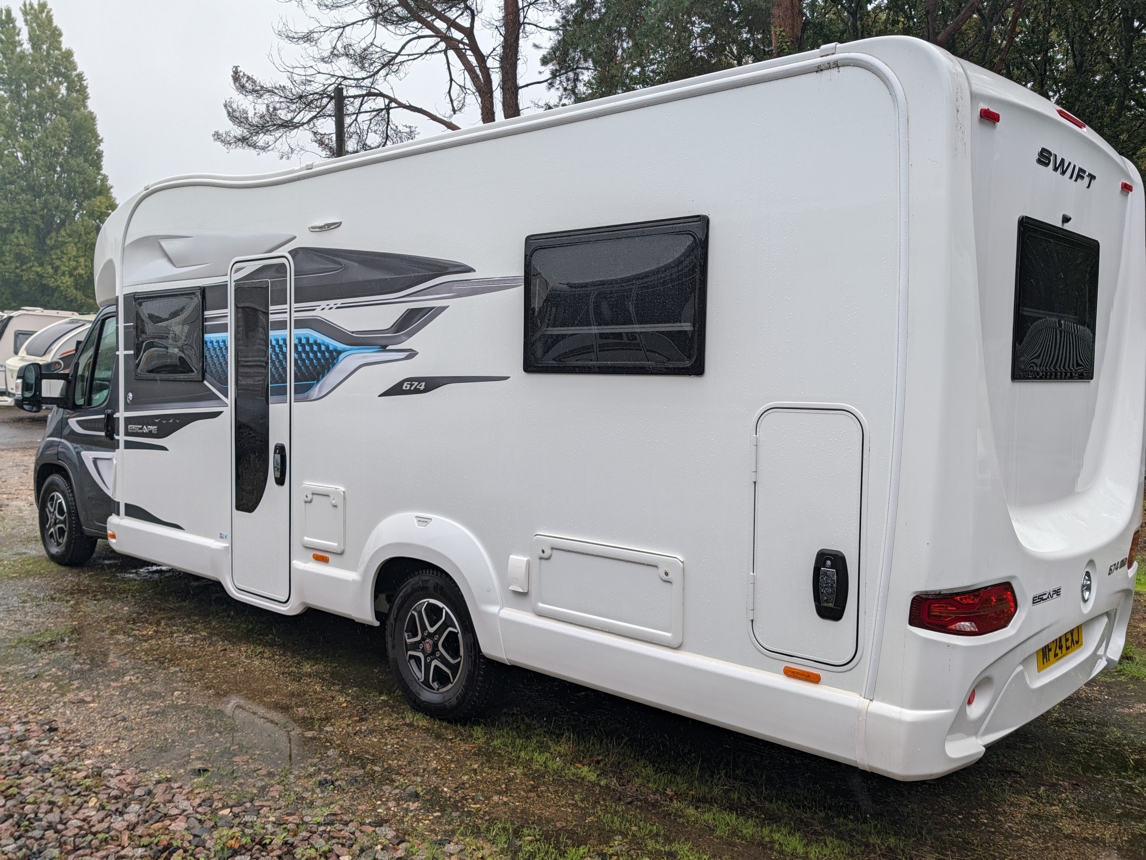 2024 Swift Escape 674