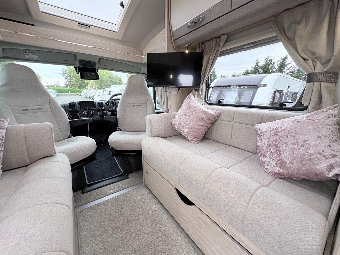 2025 Elddis Autoquest 194 One owner 12 Months Old Located in Worcestershire